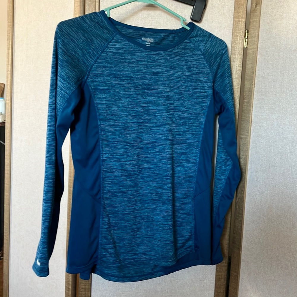 FINAL MARKDOWN Danskin now Blue Fitted Long Sleeve Tee medium